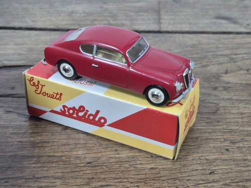 Voiture miniature lancia - voiture,