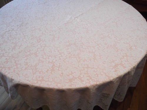 Nappe circulaire dentelle - en,