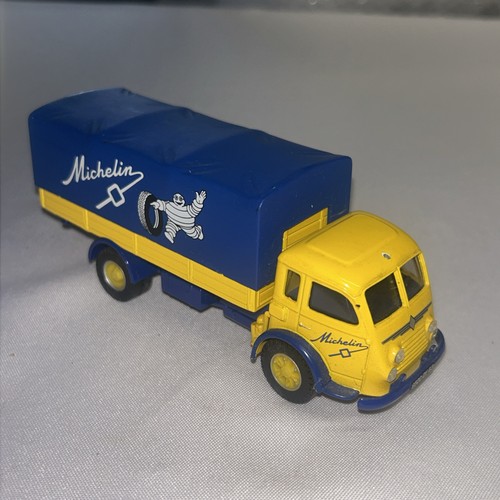 Camion fourgon renault - b6,