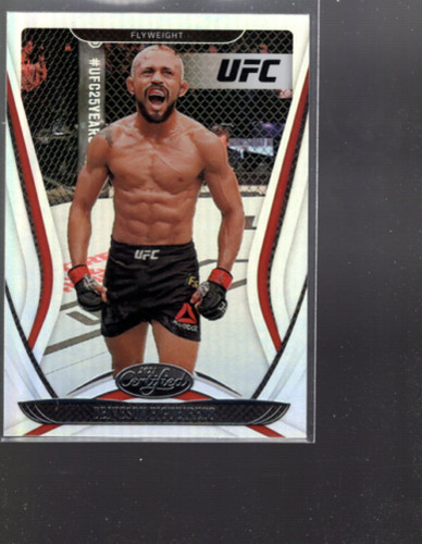 B2739 2021 panini chronicles - 2021,