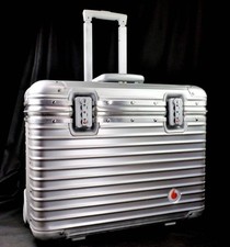 Rimowa Vodafone Topas Pilot