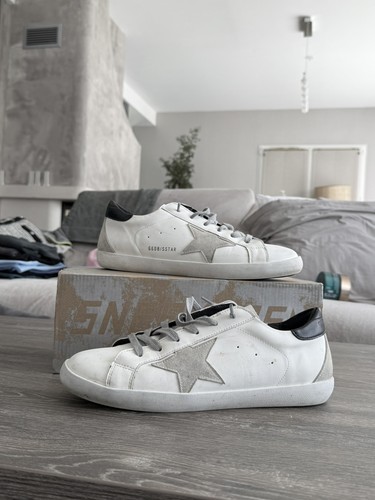 Golden goose - golden,