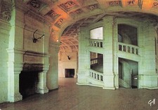 41 CHAMBORD GRAND STAIRCASE WITH DOUBLE SPIRAL RAMP