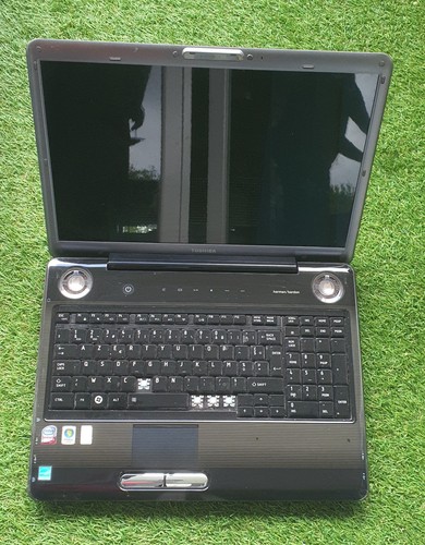 Portable toshiba satellite - toshiba,