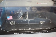 Lincoln continental limousine