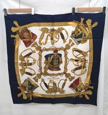 Écharpe Hermes Carr 90 Grand Uniform Modèle Carr 90 HERMES