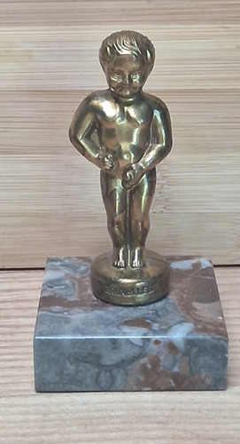 Statuette manneken pis - manneken,