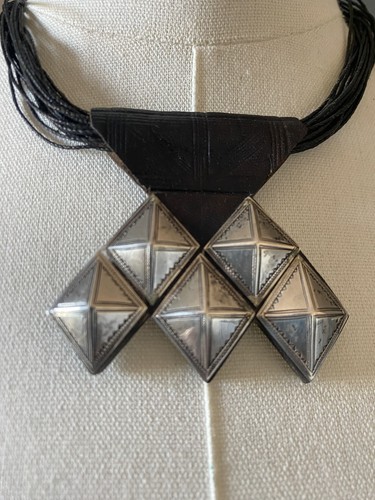 Amulette touareg khumeysa - touareg,