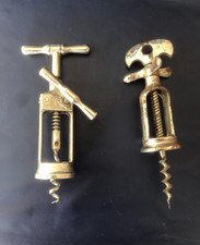 Deux Anciens Tire-Bouchon à