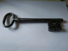 Ancienne Grande Clef En Métal