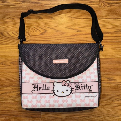 Hello kitty tupperware lunch - tupperware,