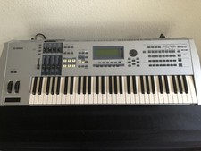 Yamaha Motif ES6 Keyboard