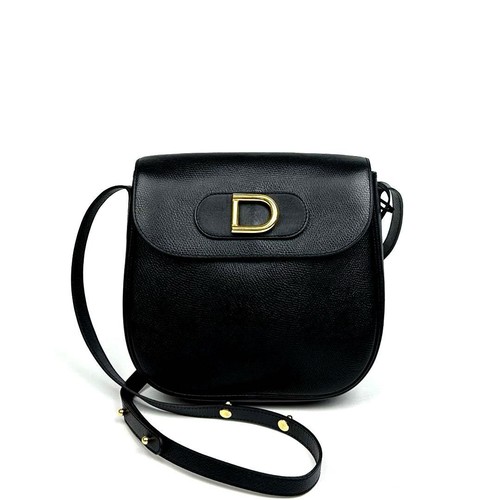Excellent condition delvaux - excellent,