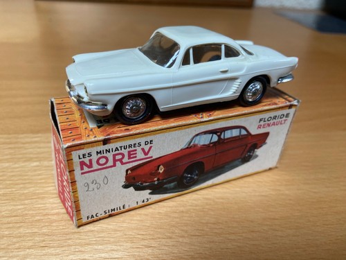 Norev plastique ancienne - plastique,