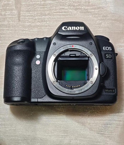 Used canon eos mark - 5d, 21mp