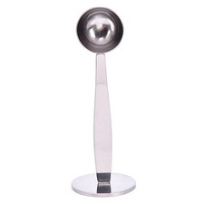 Presse à café avec cuillère