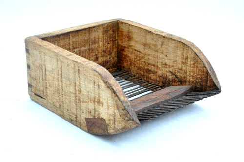 Ancien outil cueillette - outil,