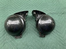 ORIGINAL  FACTORY TRIUMPH TR3 WORKING PAIR LUCAS WINDTONE HORNS DATED 2-58