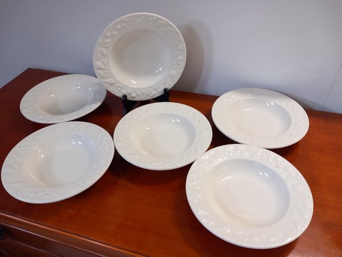 Lot assiettes creuses - assiettes,