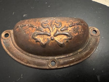 poignée en métal ancien