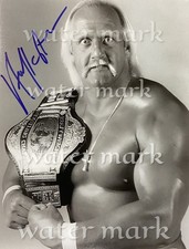 Photo Reproduite Signée De