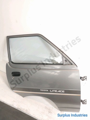 Porte avant droite toyota - porte,