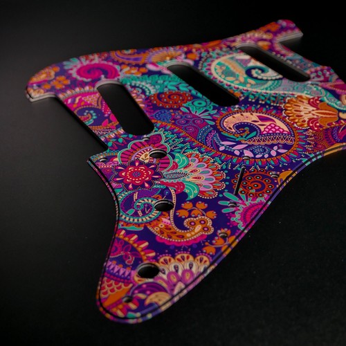 Pickguard fender strat - strat, •
