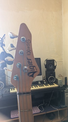 Guitare basse électrique - guitare,