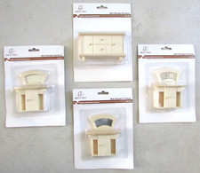 Lot 4 meubles miniatures pour