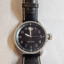 Montre Nautica 40mm Fonctionne très bien avec une batterie neuve