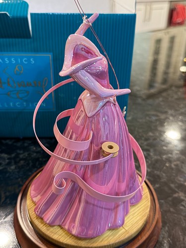 Wdcc disney sleeping beauty a - disney, "a