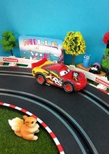 Voiture pour circuit Carrera