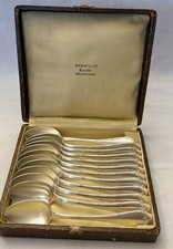 12 CUILLERES A CAFE EN METAL