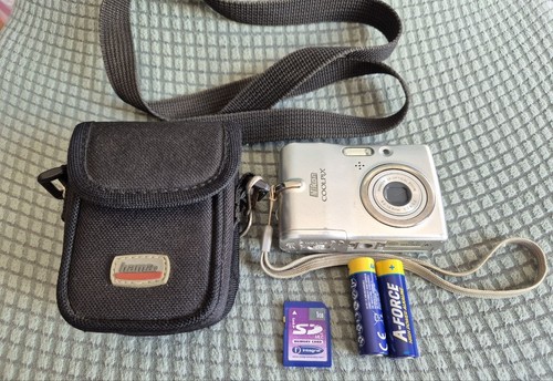 Vintage nikon coolpix l10 - nikon,