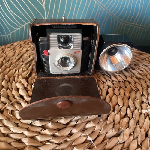 Kodak brownie starlet - camera,