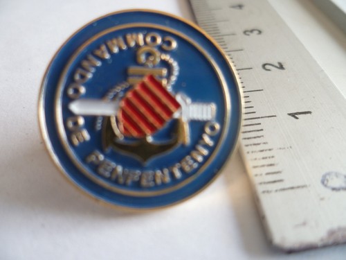 Ancien pin broche - pin's,