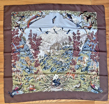HERMÈS Carré en soie modèle SICHUAN, Robert DALLET Marron Bleu Vert