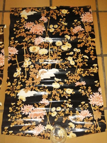 Ancien papier peint - fleurs, sur