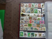 MONDE - lot de timbres