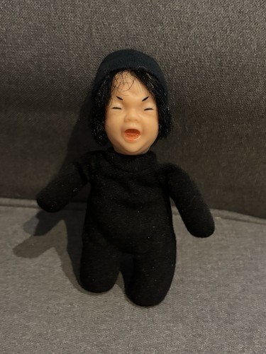 Mini poupée asiatique - , el