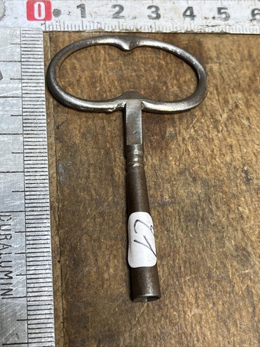 Clé horloge pendule - clé,