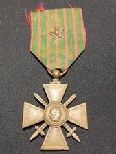 Y3/09/25 (REF27403 Military Medal War Cross 1914 1917 WW1 French Medal