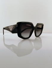 Lunettes de soleil Prada