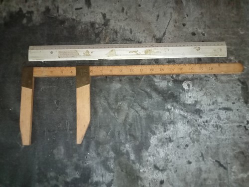 Outil ancien pied coulisse - à,