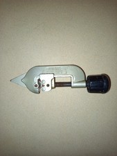 Monument - Coupe tube