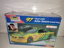MAQUETTE REVELL/MONOGRAM -1/24- 97 CHAD LITTLE JOHN DEERE GRAND PRIX NEUF SCELLE