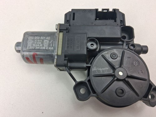Moteur lève vitre avant