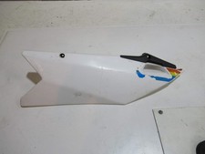 Cache latéral gauche (YCF -