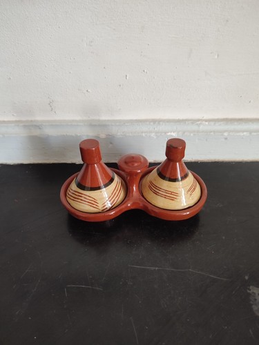 Saleron double forme de - saleron, en