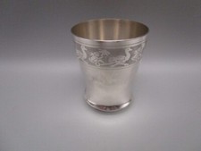 Timbale ancienne en métal